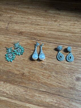 3 pairs earrings